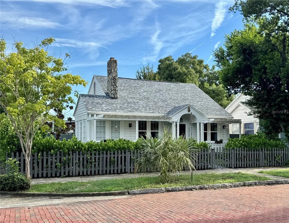 2300 6TH AVENUE N ST PETERSBURG, FL 33713