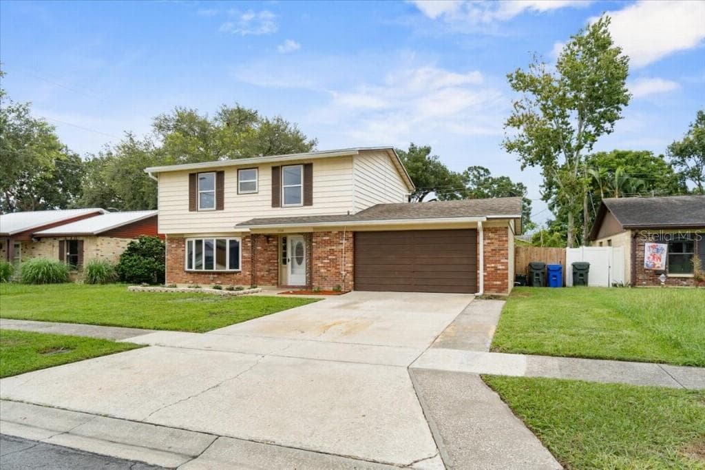 1710 DANA PLACE LAKELAND, FL 33801