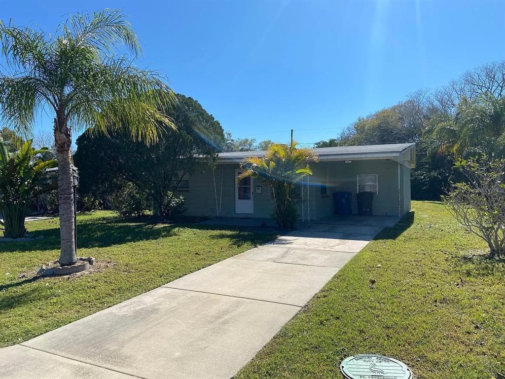 1110 61ST AVENUE N ST PETERSBURG, FL 33703