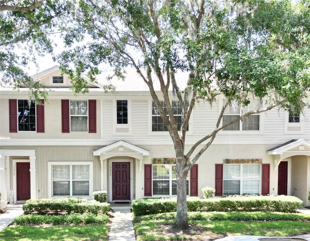 15922 FISHHAWK CREEK LANE LITHIA, FL 33547