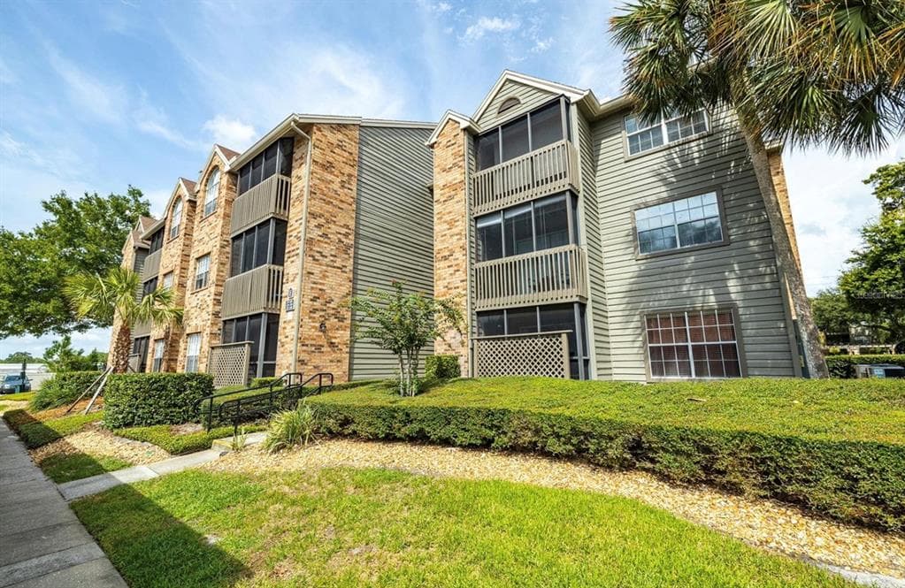 2500 WINDING CREEK BOULEVARD UNIT E308 CLEARWATER, FL 33761