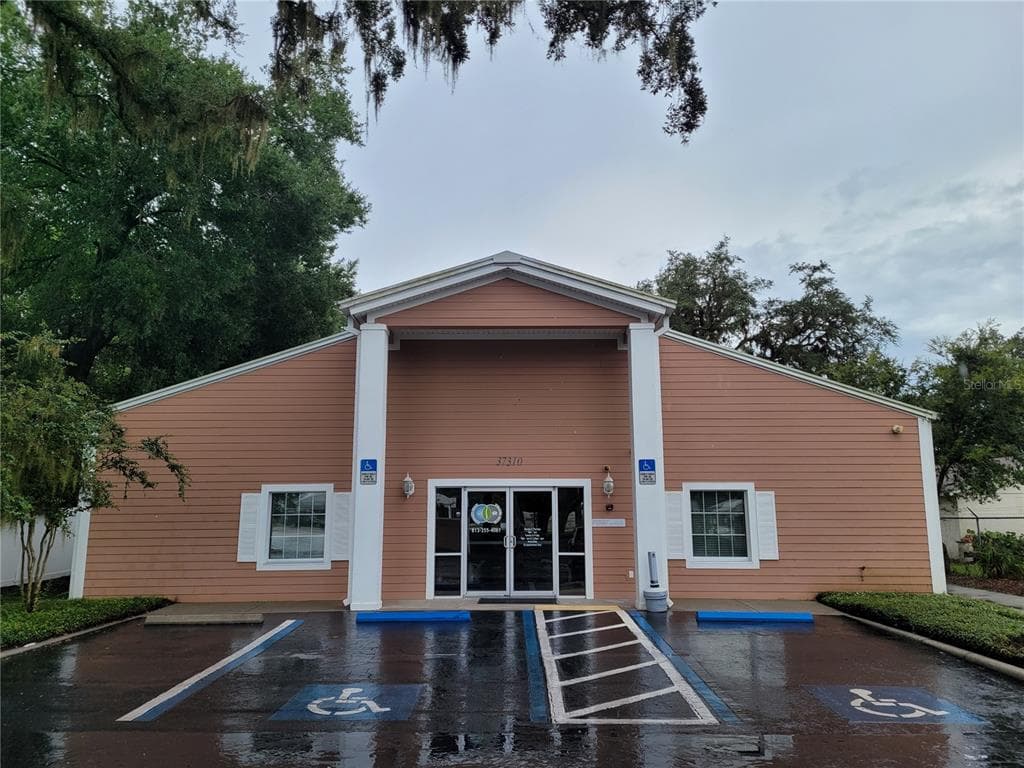 37302 PURE WATER WAY ZEPHYRHILLS, FL 33541