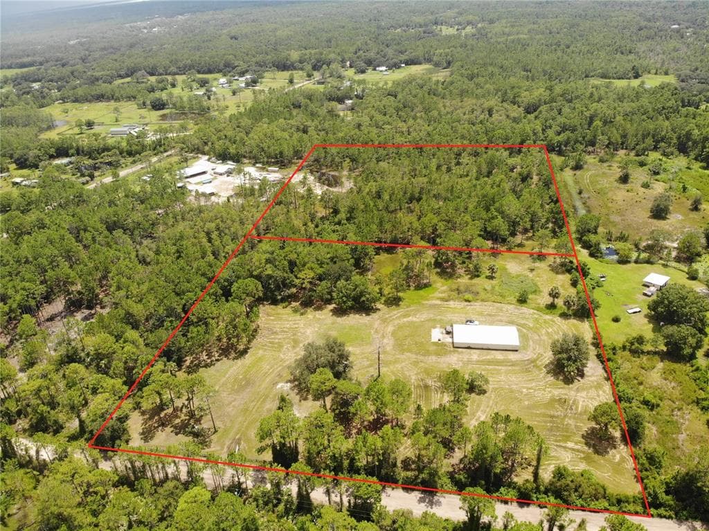 825 DOE DRIVE E OSTEEN, FL 32764