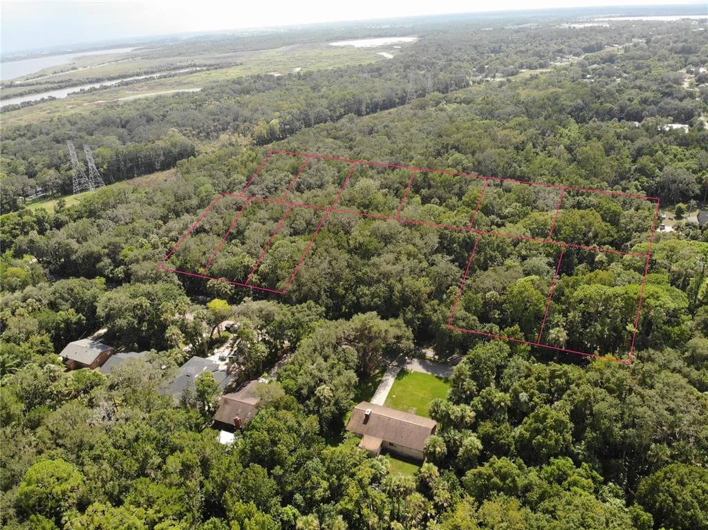 222 MANSION BOULEVARD DEBARY, FL 32713