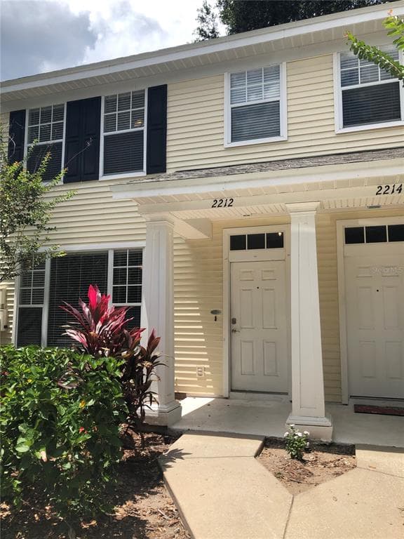 2212 GOLDEN OAK LANE UNIT 2212 VALRICO, FL 33594