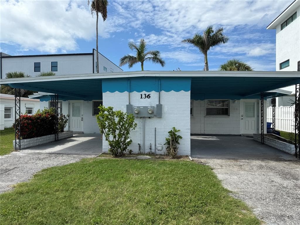 136 174TH AVENUE E UNIT B REDINGTON SHORES, FL 33708