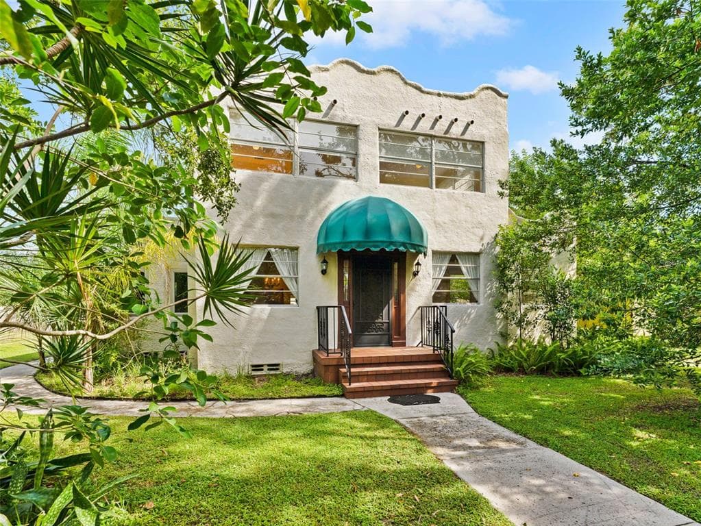 2559 36TH AVENUE N ST PETERSBURG, FL 33713
