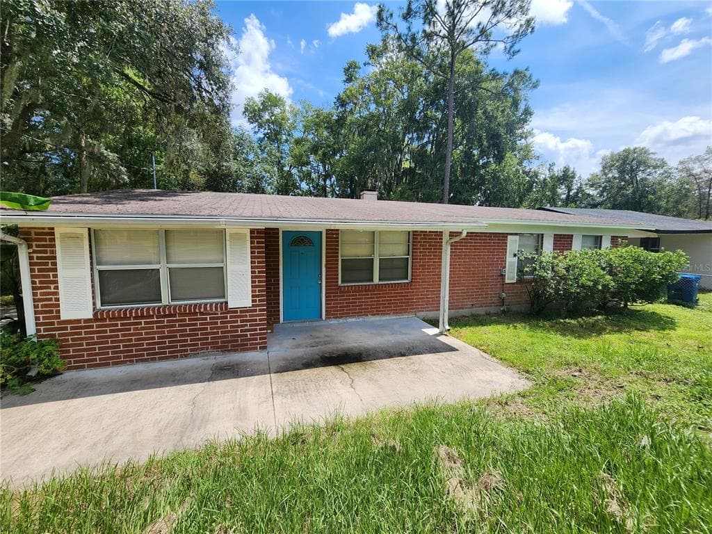 11083 V C JOHNSON ROAD JACKSONVILLE, FL 32218