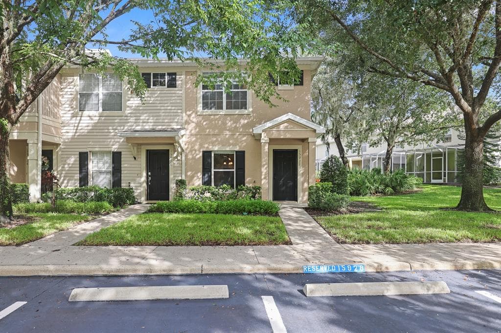 15928 FISHHAWK VIEW DRIVE LITHIA, FL 33547