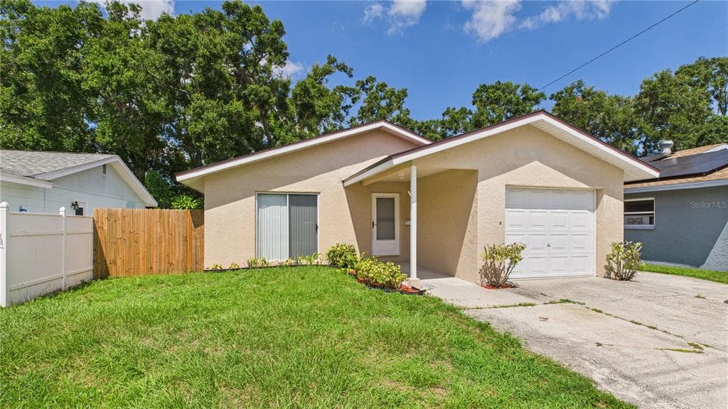 8060 52ND N PINELLAS PARK, FL 33781