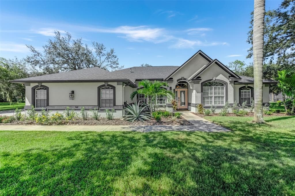 8804 CROSSWOOD COURT RIVERVIEW, FL 33578