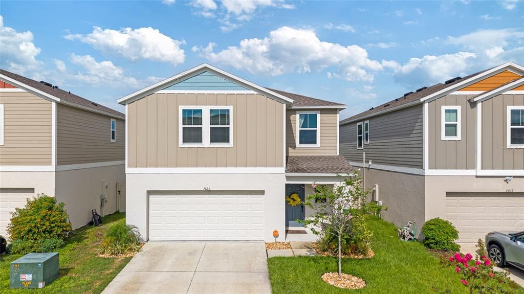 7623 WALLFLOWER TRAIL WESLEY CHAPEL, FL 33545