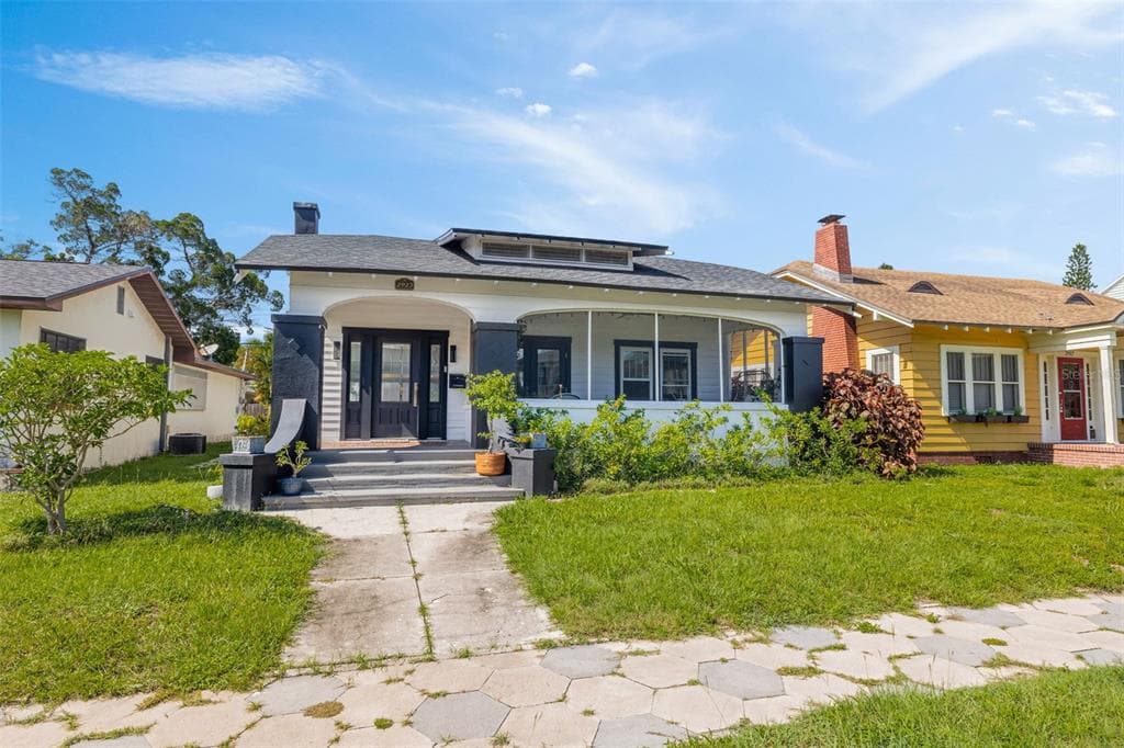2925 2ND AVENUE N ST PETERSBURG, FL 33713