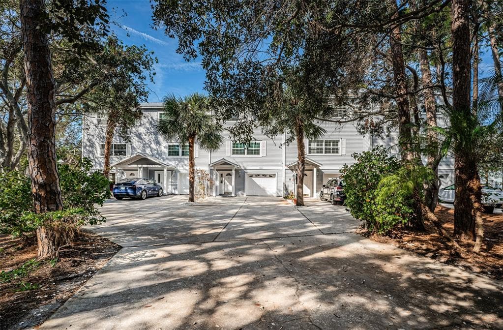 514 RYANS WOODS LANE PALM HARBOR, FL 34683