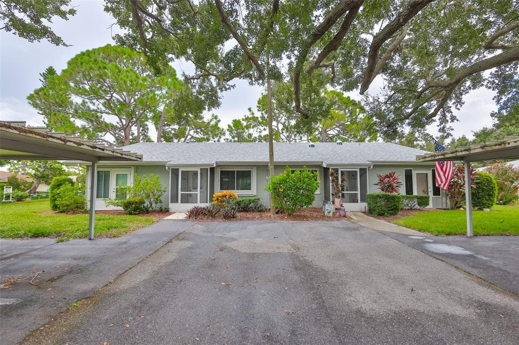 2206 HORSHAM PLACE SUN CITY CENTER, FL 33573