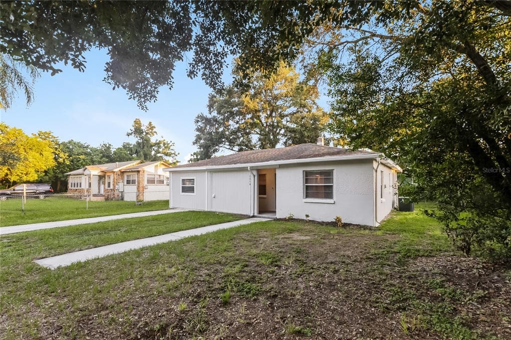 1514 E ELLICOTT STREET TAMPA, FL 33610