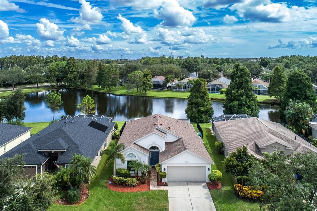 9912 STOCKBRIDGE DRIVE TAMPA, FL 33626