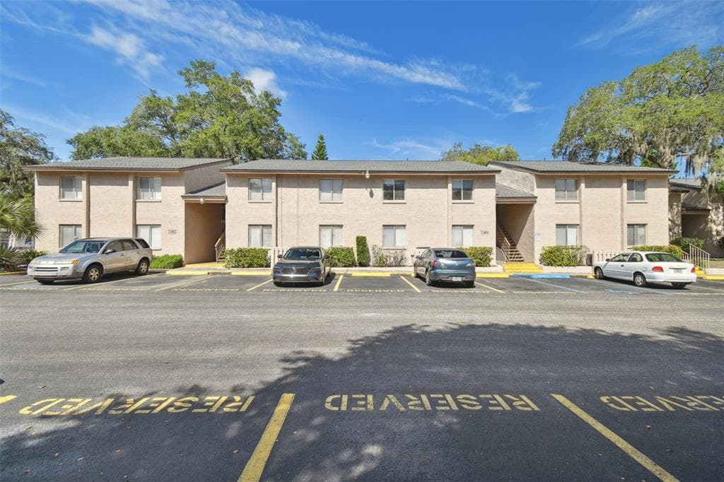 7504 PRESLEY PLACE UNIT 115 C TAMPA, FL 33617