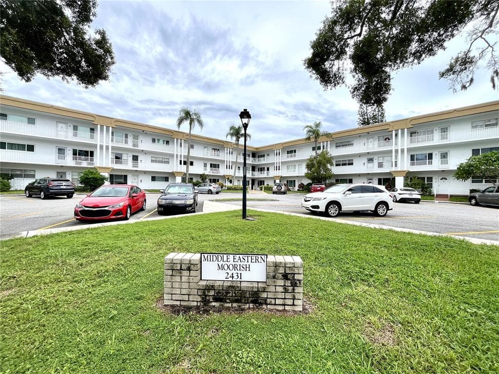 2431 CANADIAN WAY UNIT 9 CLEARWATER, FL 33763