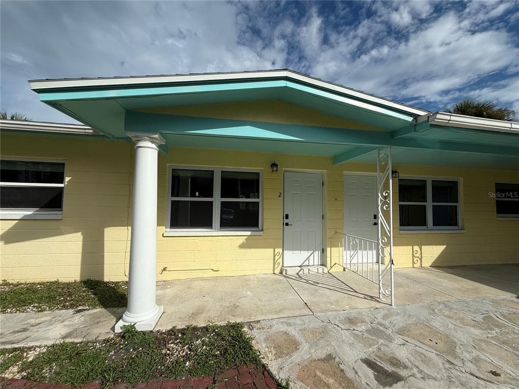 7057 SUNSET DRIVE S UNIT 3 SOUTH PASADENA, FL 33707