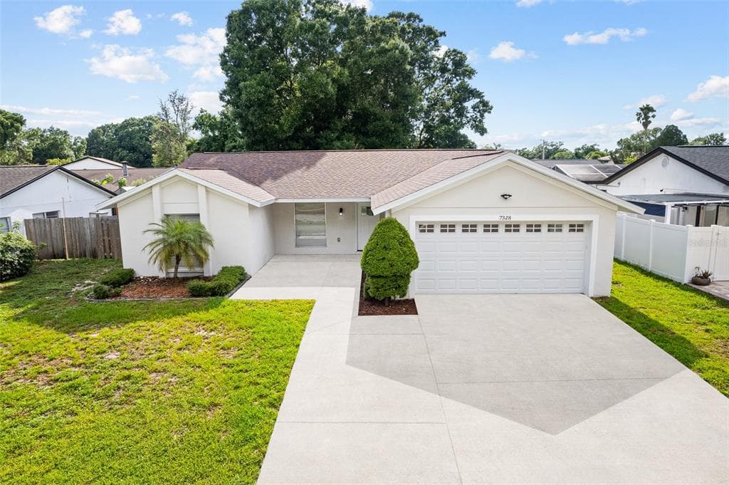 7328 SUNSHINE CIRCLE TAMPA, FL 33634