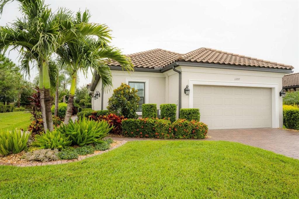 11097 CALLISIA DRIVE ODESSA, FL 33556