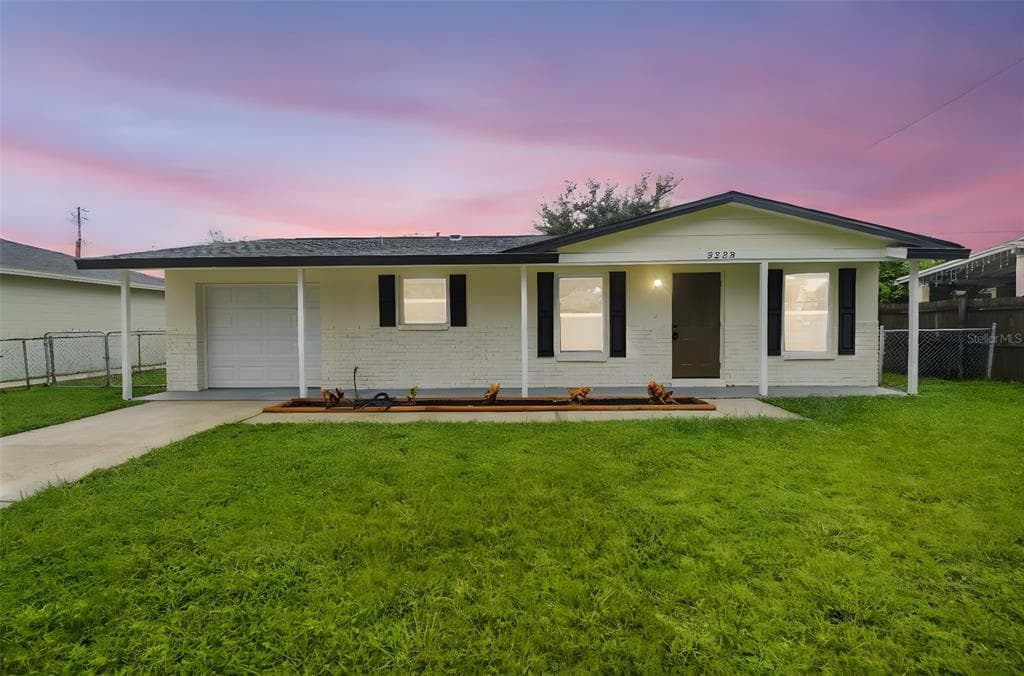 3233 DELRAY DRIVE TAMPA, FL 33619