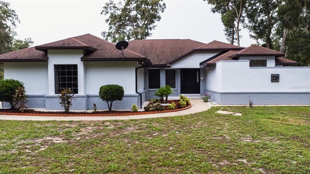 5125 WESTLAKE BOULEVARD DADE CITY, FL 33523
