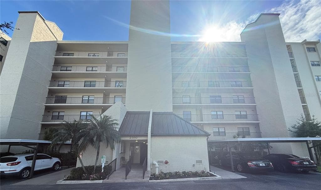 2700 COVE CAY DRIVE UNIT 1-3E CLEARWATER, FL 33760