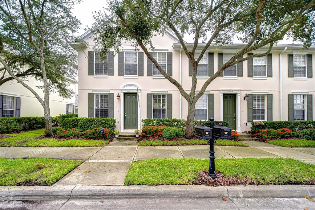 10025 BENTLEY WAY TAMPA, FL 33626