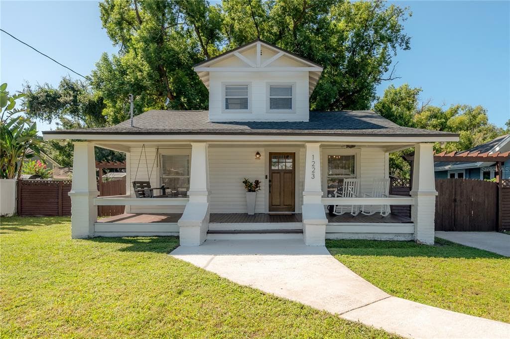 1223 E CHELSEA STREET TAMPA, FL 33603