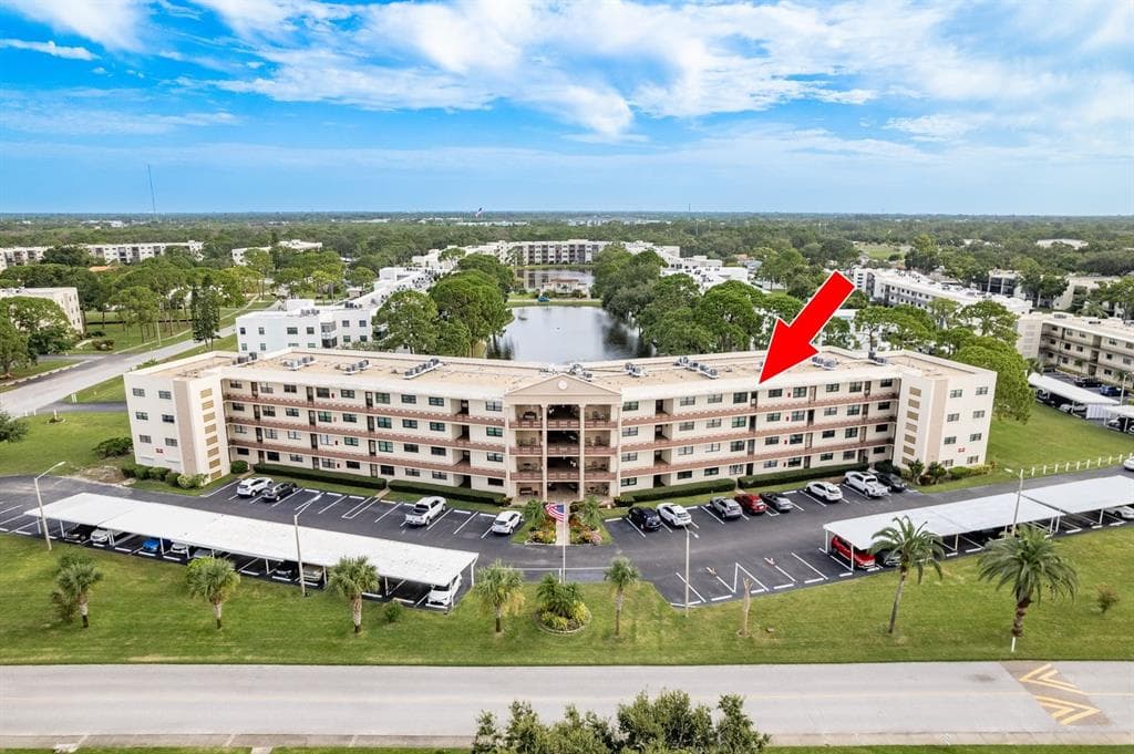 7975 58TH AVENUE N UNIT 409 ST PETERSBURG, FL 33709