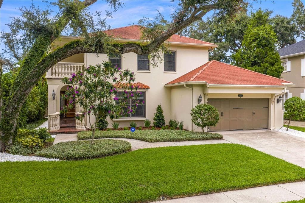 2915 W BAYSHORE COURT UNIT 1/2 TAMPA, FL 33611