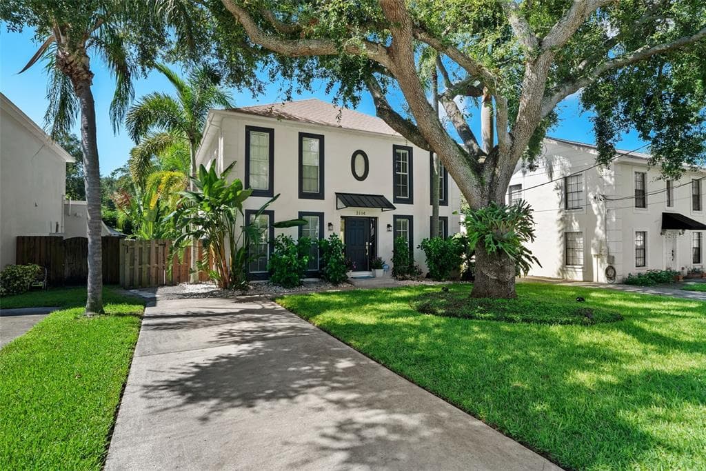 3114 W KNIGHTS AVENUE TAMPA, FL 33611