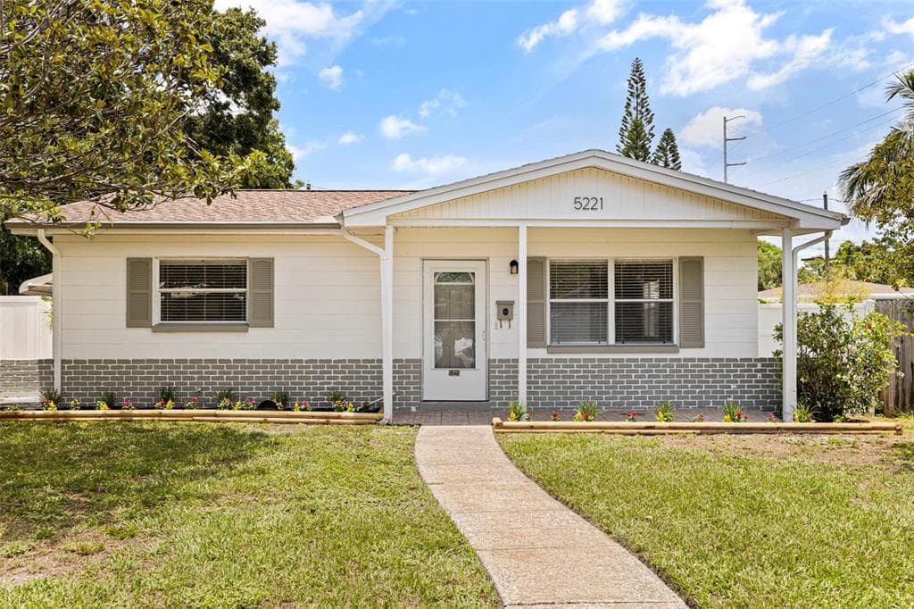 5221 4TH AVENUE N ST PETERSBURG, FL 33710