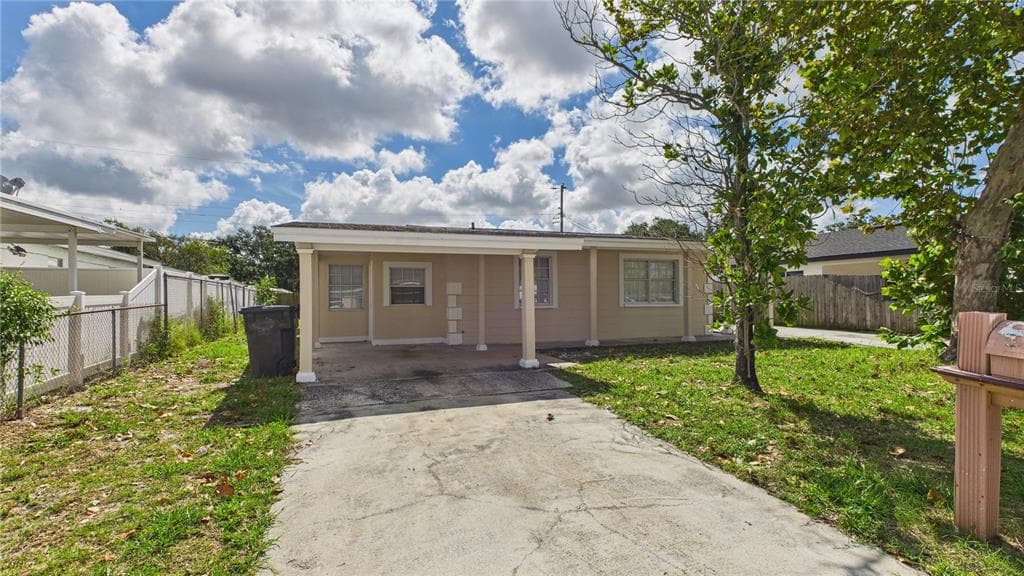 4703 MURRAY HILL DRIVE TAMPA, FL 33615