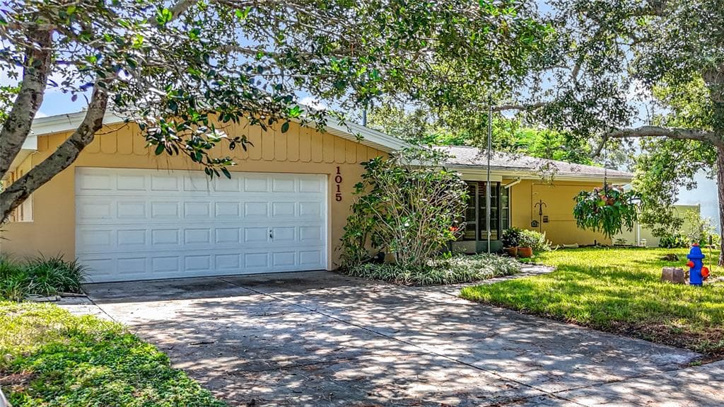 1015 WILLOWBRANCH AVENUE CLEARWATER, FL 33764