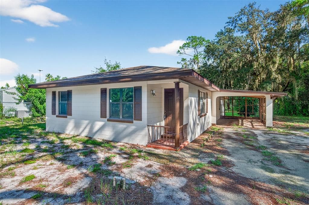25 ANDERSON ROAD LAKE WALES, FL 33898