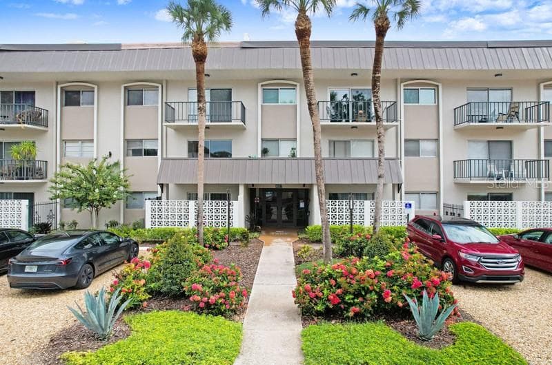 4607 W FIG STREET UNIT 104