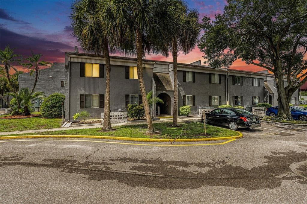 3822 CORTEZ DRIVE UNIT D TAMPA, FL 33614