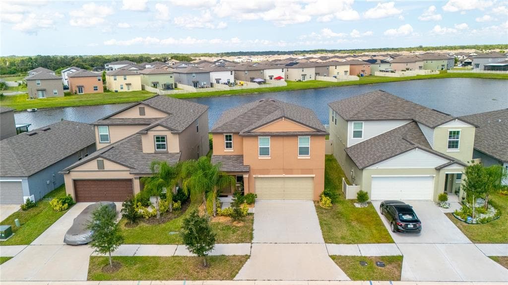 5545 BLUE AZURE DRIVE