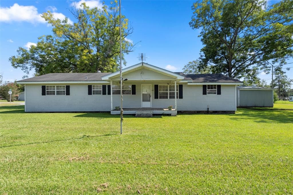 1027 WATFORD AVENUE GRACEVILLE, FL 32440