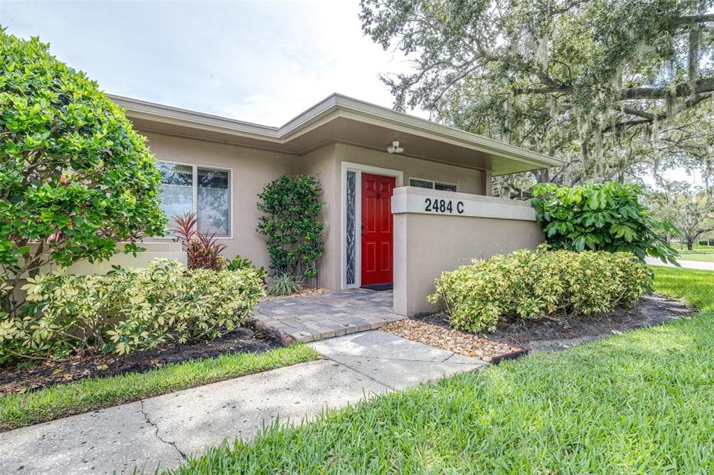 2484 LAURELWOOD DRIVE UNIT C CLEARWATER, FL 33763