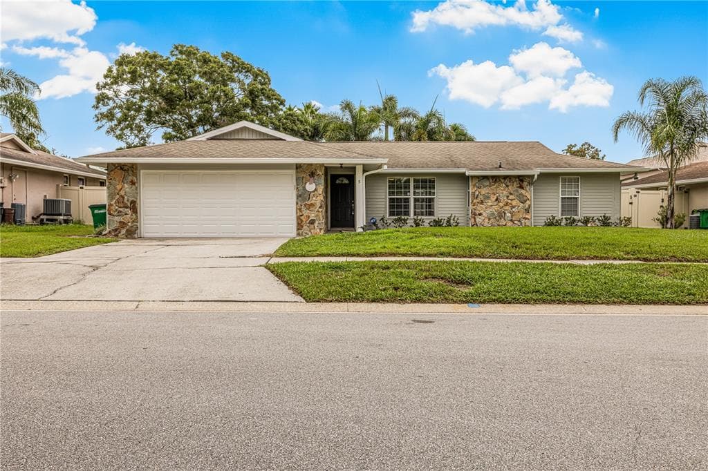 5 VALENCIA CIRCLE SAFETY HARBOR, FL 34695