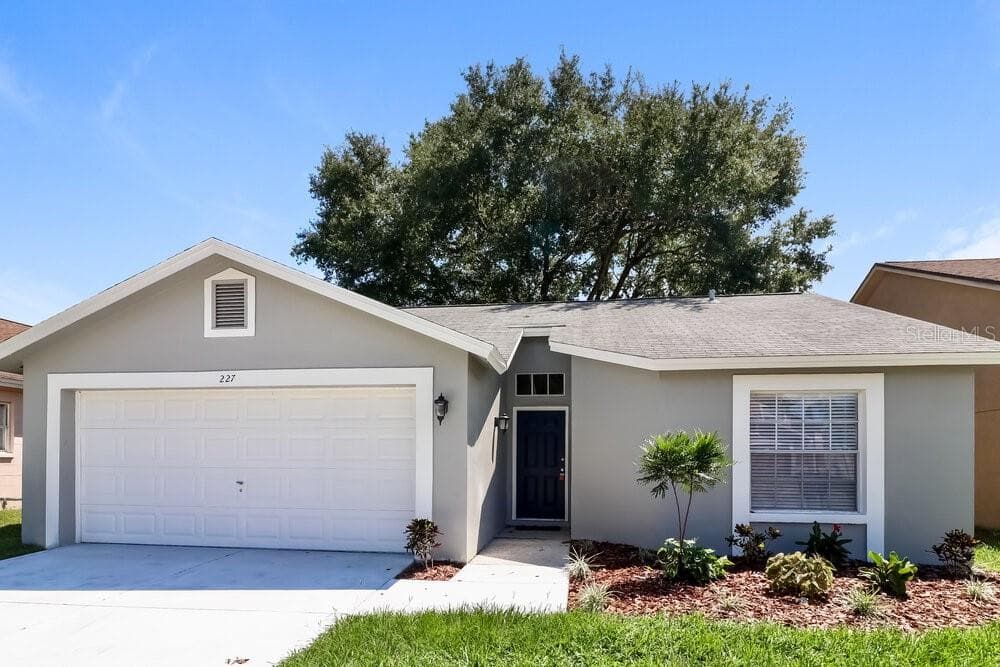 227 BELFORT PLACE VALRICO, FL 33594