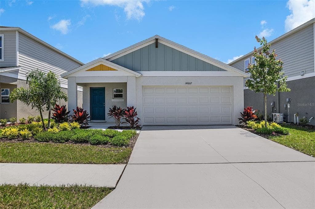 4728 ROLLING LAKE LANE DAVENPORT, FL 33837