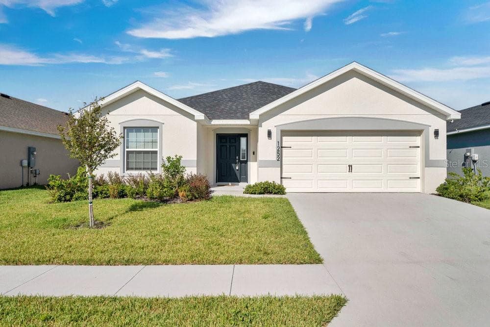 1252 MEZZAVALLE WAY AUBURNDALE, FL 33823