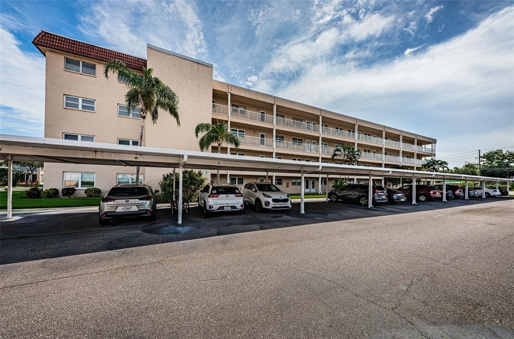 9950 62ND TERRACE N UNIT 209 ST PETERSBURG, FL 33708