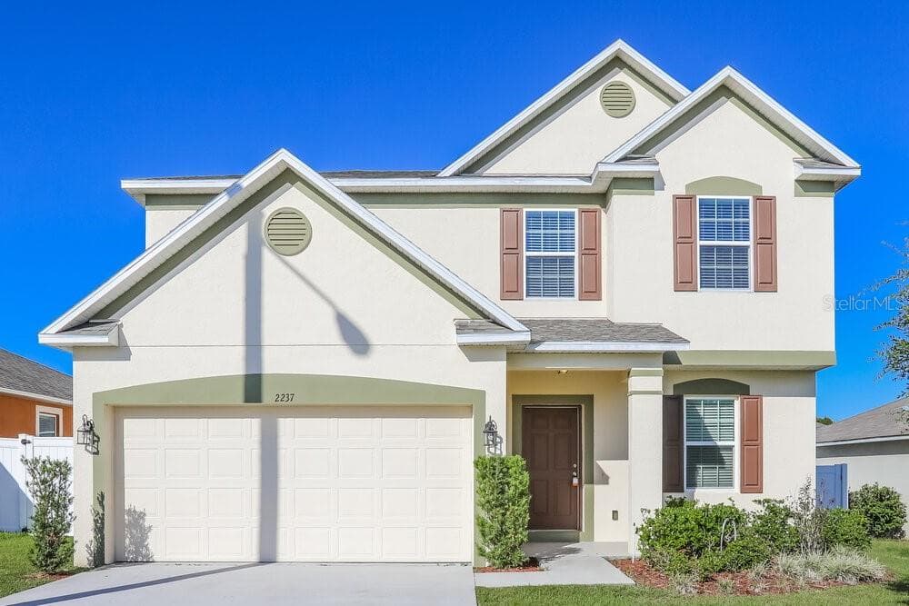 2237 AITKIN LOOP LEESBURG, FL 34748