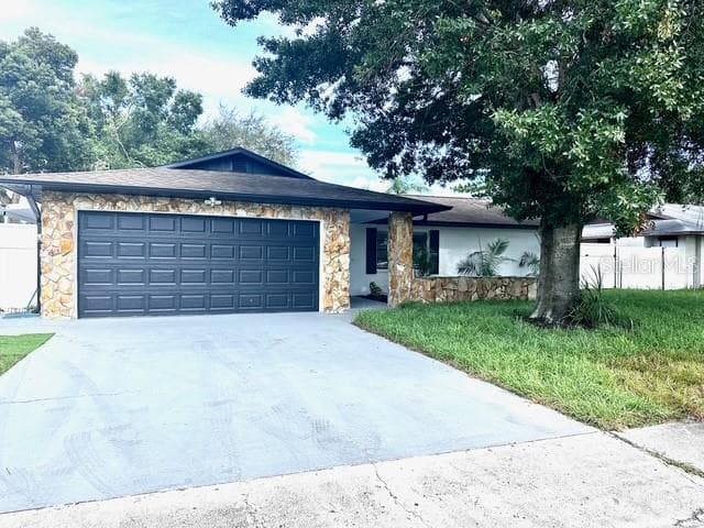 7612 WINGING WAY DRIVE TAMPA, FL 33615